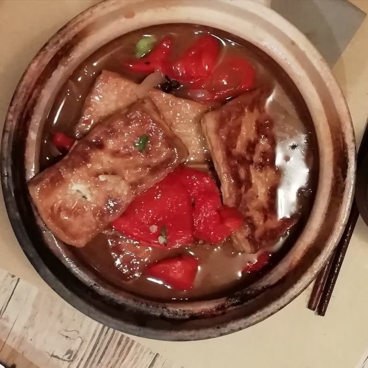 photo of Le Nove Scodelle Tofu Casereccio Stufato  In Wok shared by @miocillo0 on  13 Dec 2022 - review