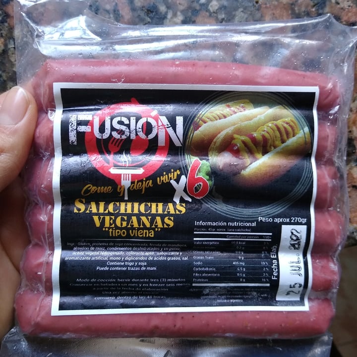 photo of Fusión vegana Salchichas Veganas Tipo Viena Súper shared by @seleneveg on  24 Aug 2022 - review