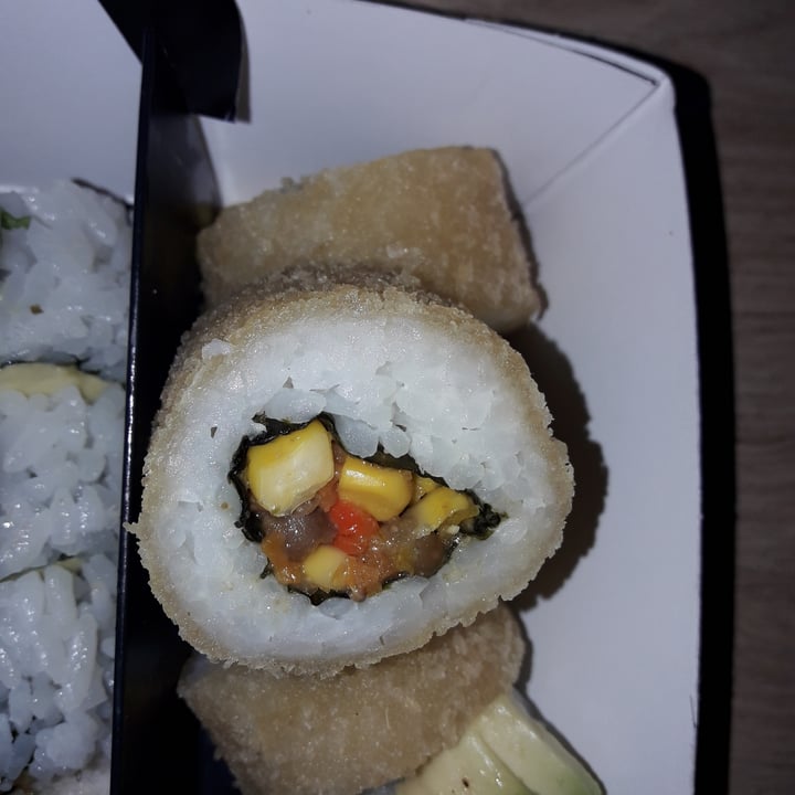 photo of SushiClub Combinado Vegan Leaves 15 Piezas shared by @yaam on  29 Jun 2022 - review