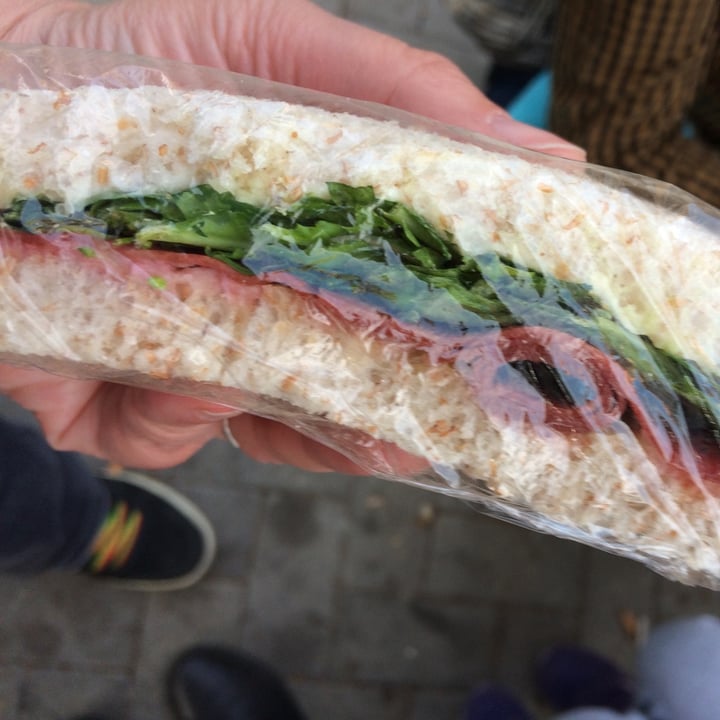 photo of iVeganEAT! Tramezzino bresaola e rucola shared by @coloratantonella on  18 Oct 2021 - review