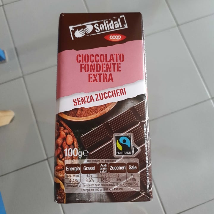 photo of Solidal coop Cioccolato Fondente Extra Senza Zuccheri shared by @rapa on  24 Oct 2022 - review