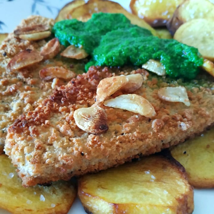 photo of Quorn 2 Battered Fish Free Fillets shared by @veg-ana on  30 Sep 2021 - review