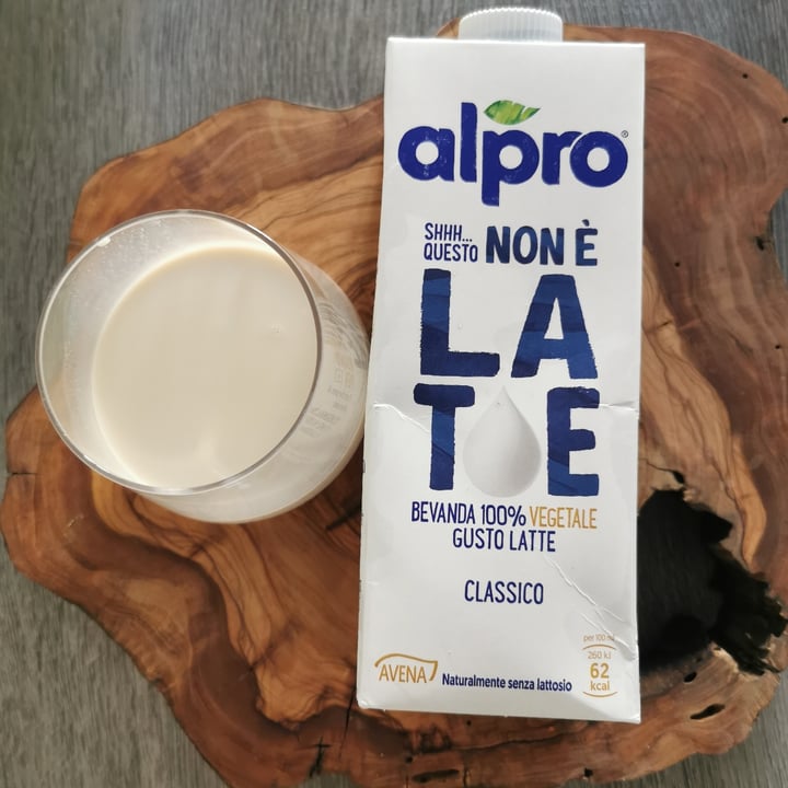 review photo of Alpro This is Not Milk Classic Questo Non è Late Classico shared by @jumbino on 14 Jul 2022 - review