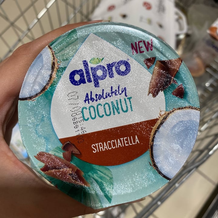 photo of Alpro Absolutely Coconut Stracciatella shared by @cgbr on  16 Jul 2022 - review