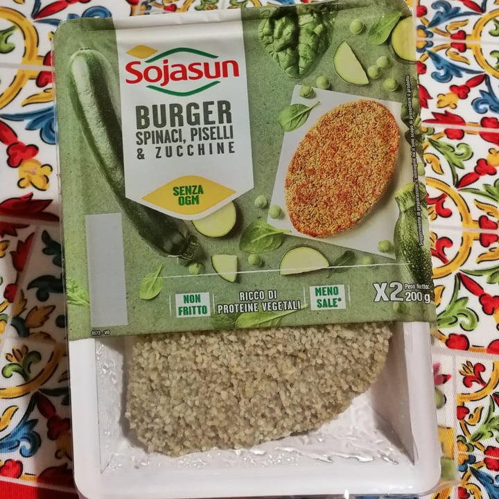 photo of Sojasun burger spinaci, piselli e zucchine shared by @camyveg on  12 Aug 2022 - review