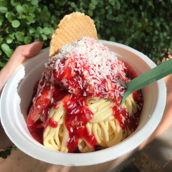photo of Ice Cafe Olimpio Vegan Spaghetti Ice Cream shared by @cocowandel on  30 Jun 2021 - review