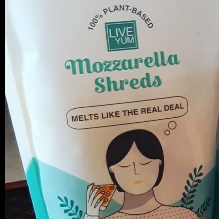 photo of Live Yum Foods Mozzarella Shreds shared by @potatoamur on  23 Apr 2021 - review