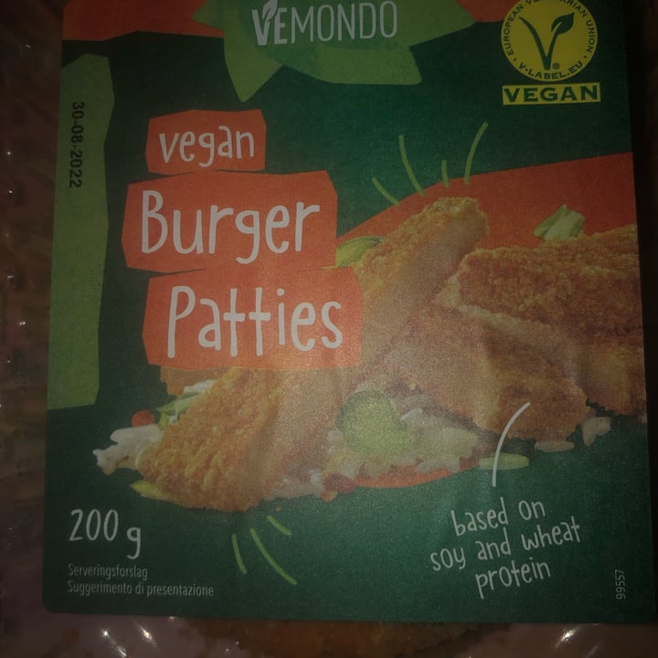 photo of Vemondo  Vegan Burger Patties shared by @lalisa on  08 Aug 2022 - review