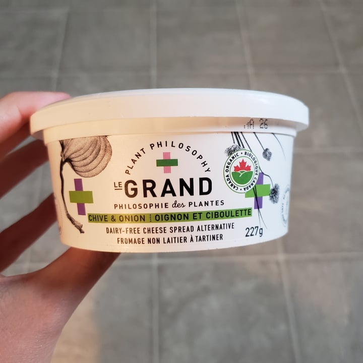 photo of Le Grand Le Grand Chive & Onion Cheese Spread shared by @mandylee on  30 Jun 2021 - review