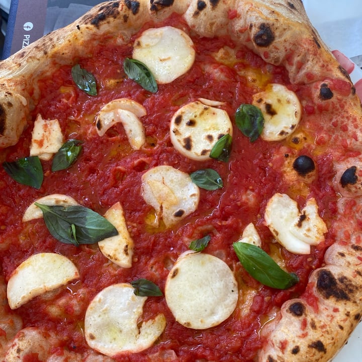review photo of Pizzeria Errico Porzio | Vomero Pizzeria Margherita Veg shared by @virr on 11 Apr 2022 - review