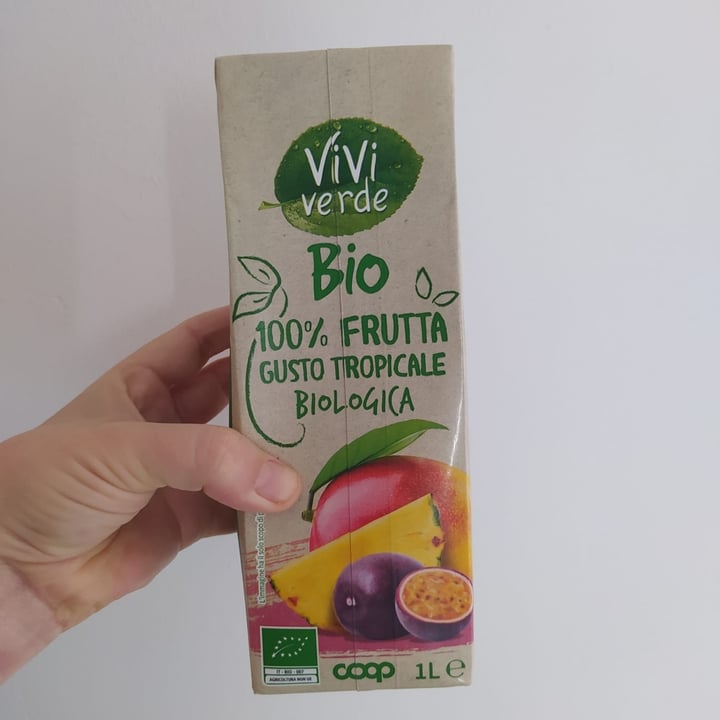 photo of Vivi Verde Coop 100% frutta gusto tropicale shared by @deliaveg on  08 Nov 2022 - review