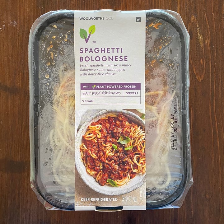 review photo of Woolworths Food spaghetti bolognese shared by @ilizemarais on 01 Jul 2021 - review