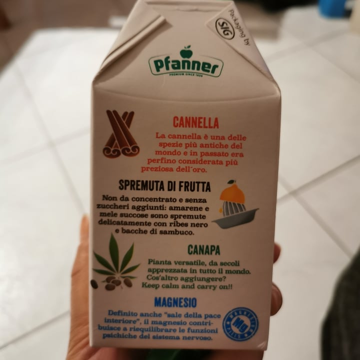 photo of Pfanner #staisereno spremuta di frutta + canapa magnesio shared by @cassandrissima on  13 Sep 2021 - review