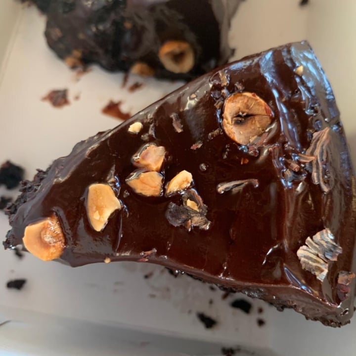 photo of Doppio Zero Vegan chocolate Cake shared by @skyecomley on  02 Mar 2021 - review
