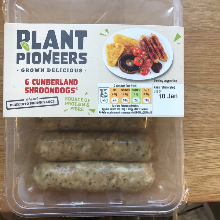 review photo of Plant Pioneers Shroomdogs shared by @jgibveg on 04 Jan 2020 - review