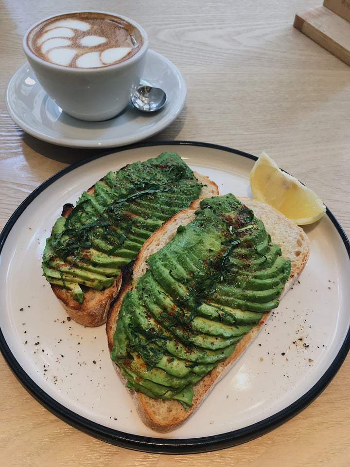 review photo of NOC Coffee Co. - Roastery Avocado Toasf shared by @jasmine55555 on 21 Apr 2018 - review