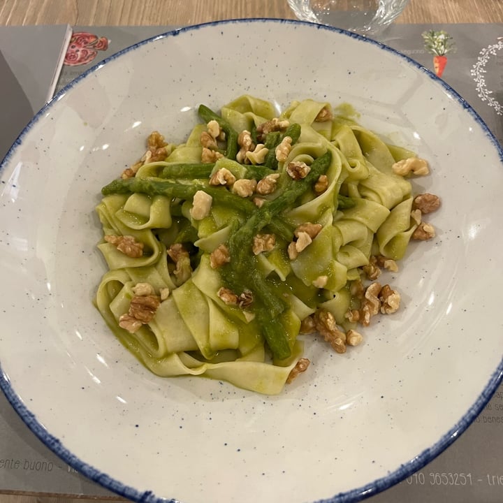 photo of Il Melograno - Naturalmente Buono - Trieste Tagliatelle agli asparagi shared by @martina1224 on  13 Apr 2022 - review