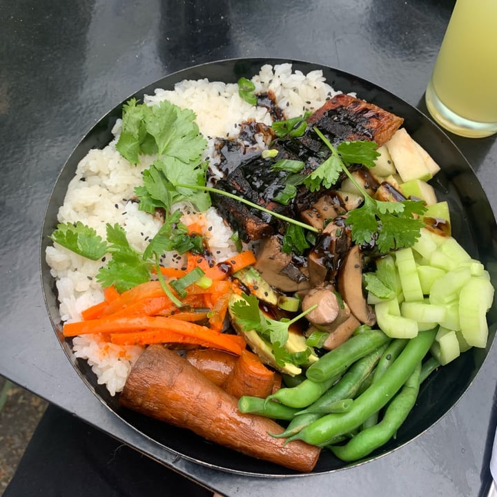 photo of Fifi Almacén Asia bowl shared by @naleuem on  12 Feb 2022 - review