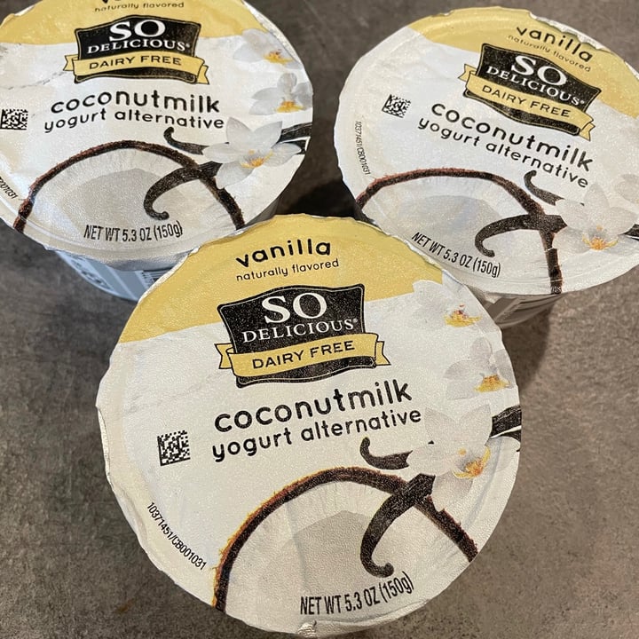 photo of So Delicious Dairy Free Vanilla Coconutmilk Yogurt Alternative shared by @ekelcem on  06 Dec 2020 - review