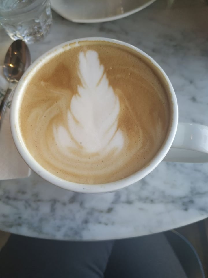 review photo of Café Martínez Café Con Leche De Almendras shared by @supremebb on 27 Dec 2019 - review