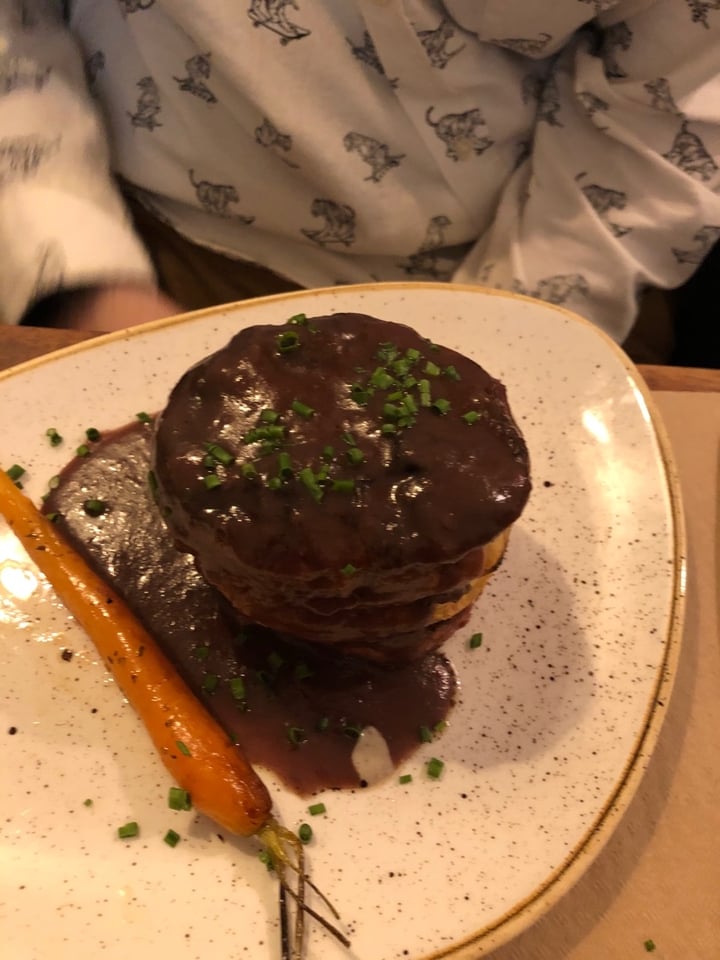 photo of La Tía Carlota Beyond a la royale shared by @puffskein on  29 Feb 2020 - review