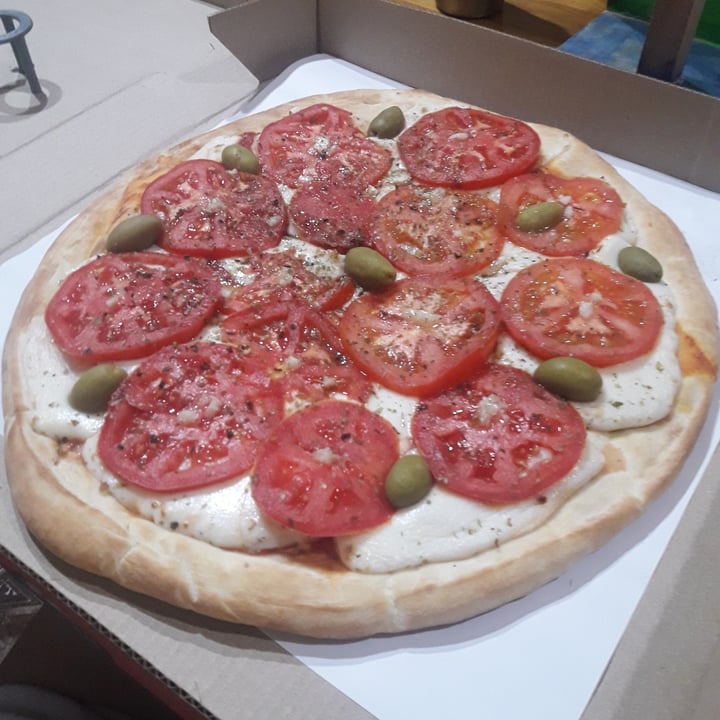 review photo of Empanadas de 10 Pizza Napolitana shared by @luciaceleste on 10 Mar 2022 - review