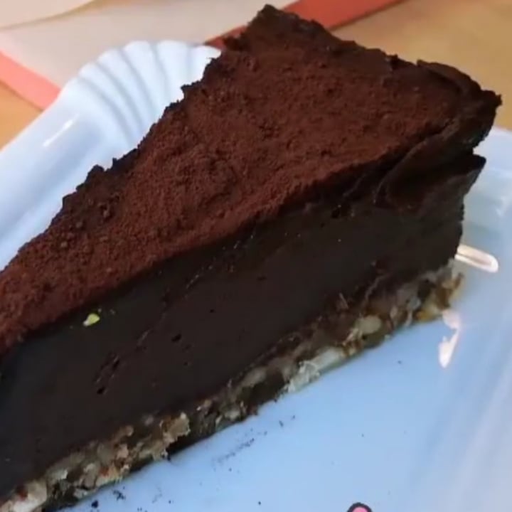 photo of Peas Vegan & Raw Food Raw vegan chocolate tart shared by @annamiou on  16 Dec 2021 - review