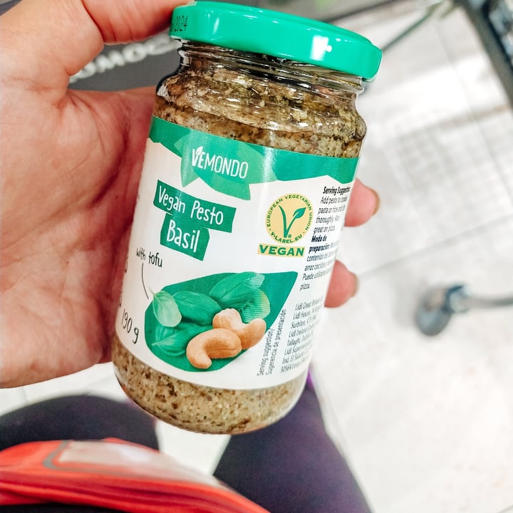 review photo of Vemondo Pesto Vegan al Basilico con Tofu shared by @veganhumanok on 31 Jul 2021 - review