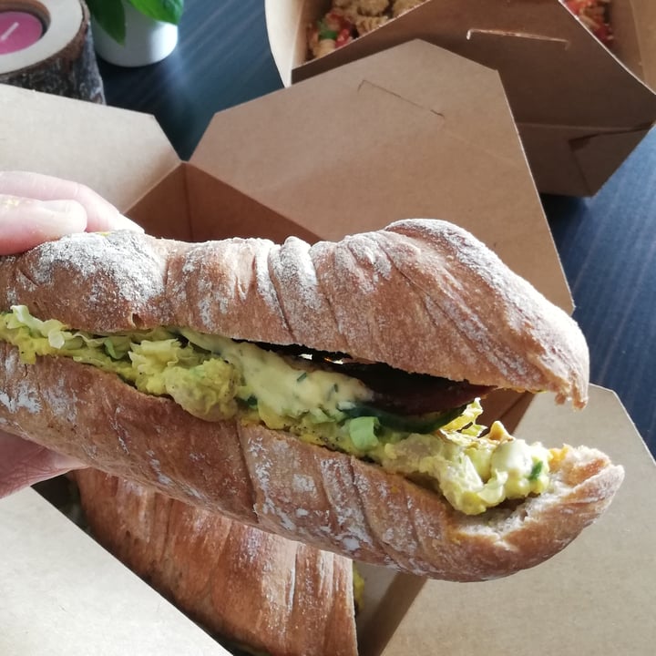 photo of Vegan Resort & veganes Catering in Mecklenburg-Vorpommern der Kernvoll GmbH Räuchertofu Sandwich (Lunchbox) shared by @markus09 on  20 Apr 2022 - review