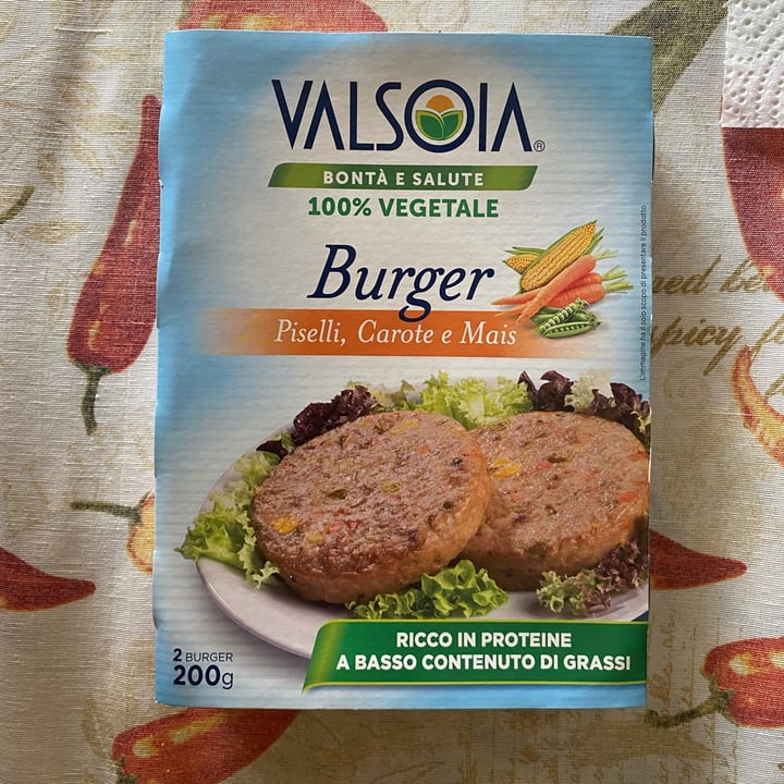 photo of Valsoia Burger Piselli, carote e mais shared by @alessandrabertuzzi on  24 Jun 2022 - review