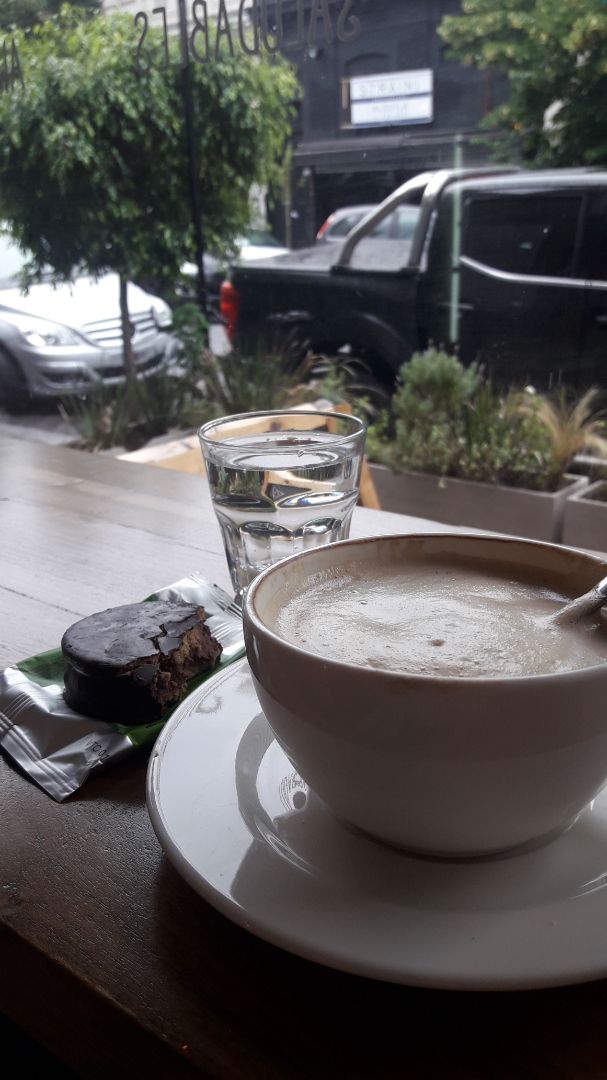 review photo of Cerro Azul Alfajor Mousse de Chocolate shared by @leonnmanu on 08 Dec 2019 - review