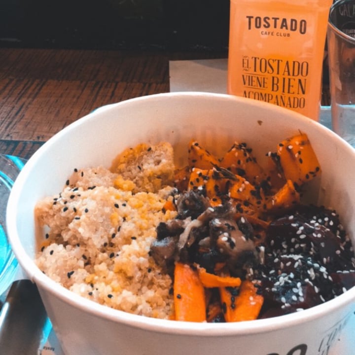 photo of Tostado Cafe Club bowl de quinoa shared by @jaazirina on  07 Aug 2022 - review