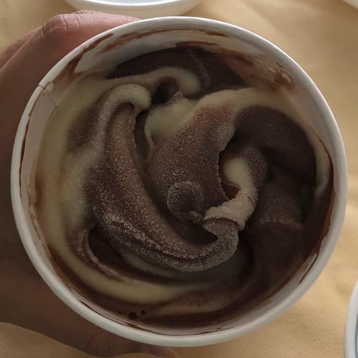 review photo of Ciocolatto Helado Choco Vainilla Vegano shared by @dhuyke on 02 Dec 2022 - review