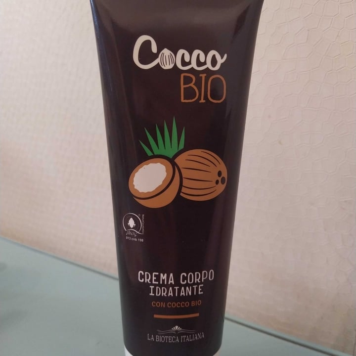 photo of la bottega italiana Crema corpo idratante con cocco bio shared by @petraa on  14 Sep 2021 - review