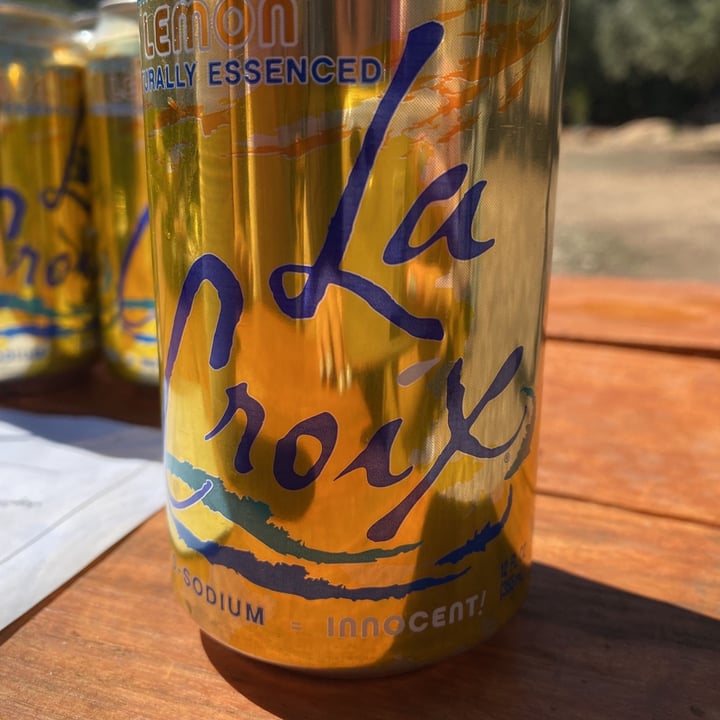 photo of La Croix La Croix Sparkling Lime Soda shared by @kaithlin on  13 Mar 2021 - review