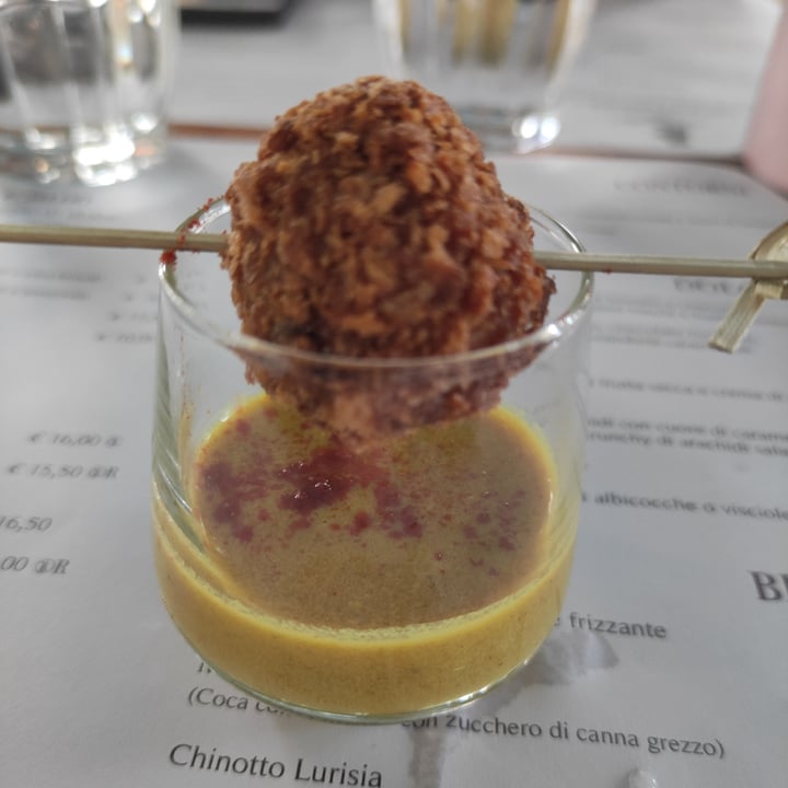 review photo of Romeow Cat Bistrot Entrée dello Chef Polpettina Di Verdure shared by @giuliacocoesp on 16 Mar 2022 - review
