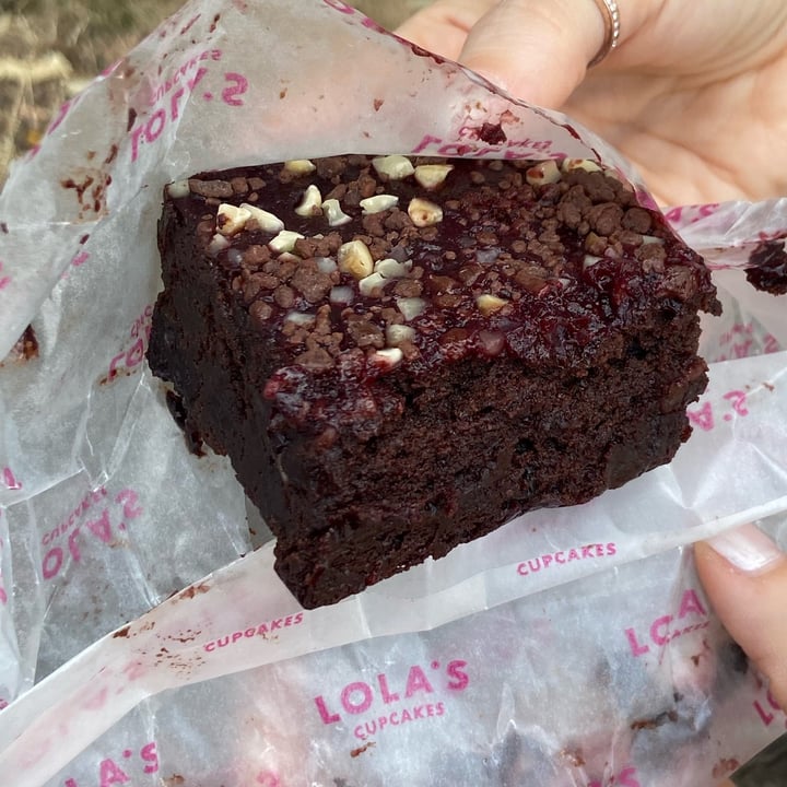photo of Lola's Cupcakes Covent Garden Vegan brownies shared by @-fre- on  14 Sep 2022 - review