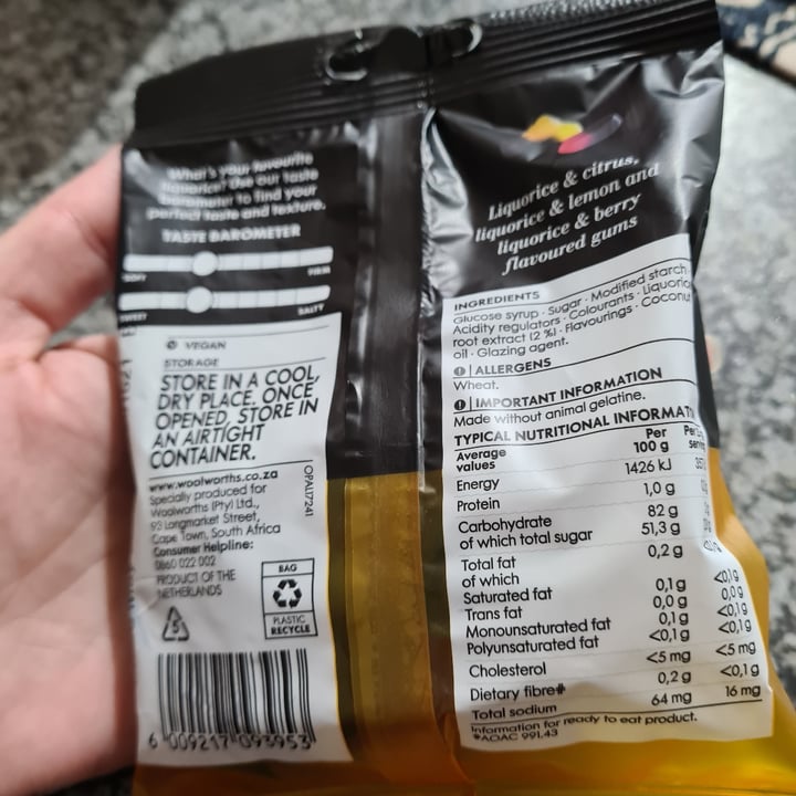 photo of Woolworths Food Liquorice & Fruit Flavoured Duos shared by @kera on  15 Oct 2021 - review