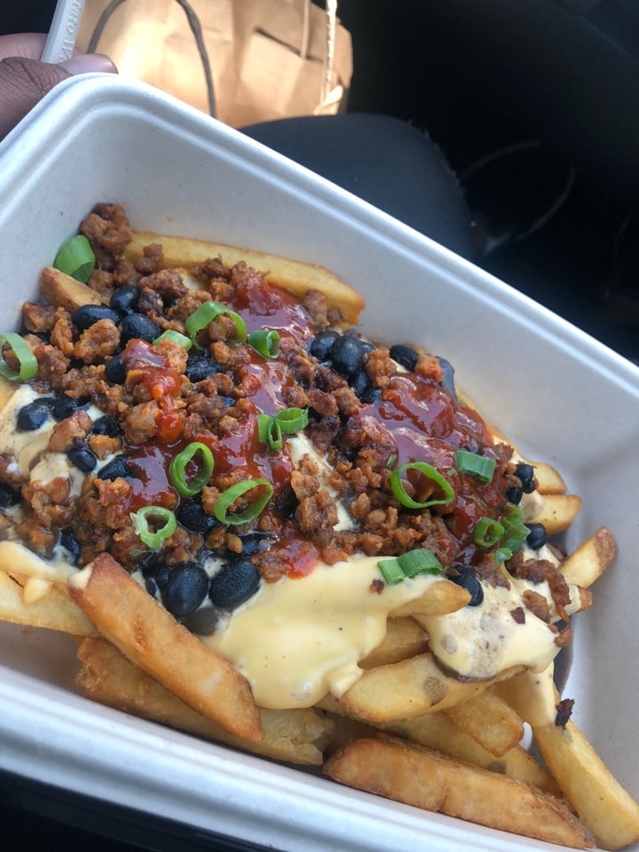photo of Veggie Grill Chili cheese fries shared by @veganlita on  17 Jan 2020 - review