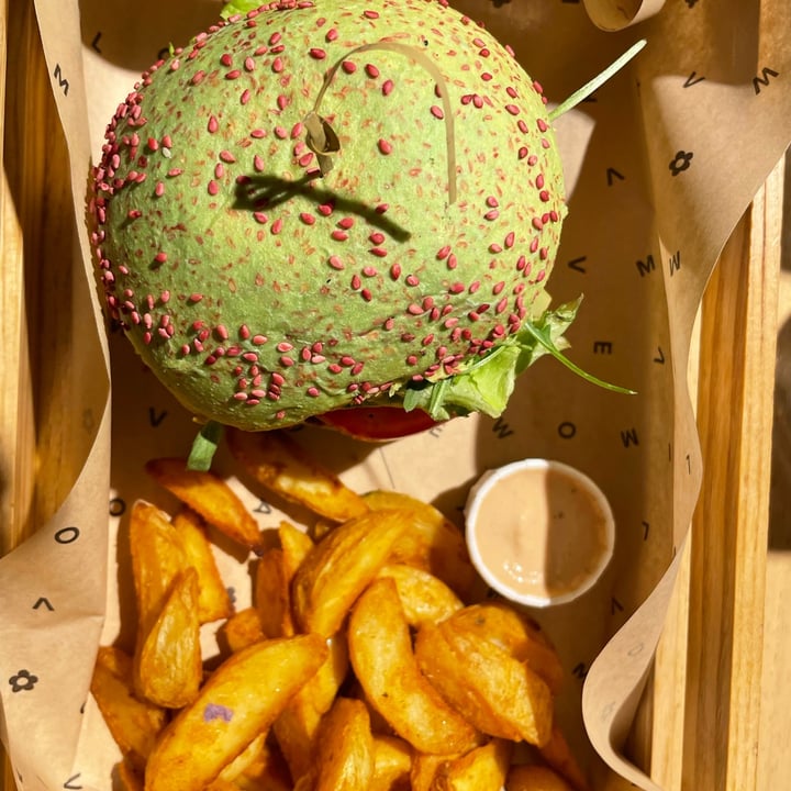 review photo of Flower Burger Elf Burger shared by @giulysol on 11 Mar 2022 - review