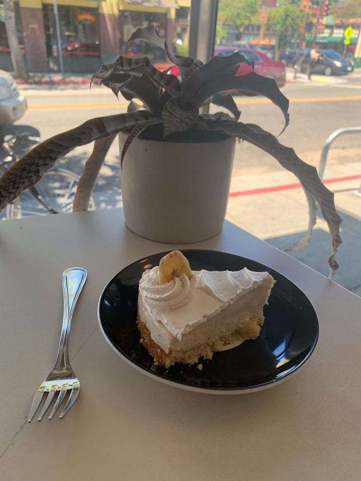 photo of Timeless Coffee Banana Cream Pie shared by @clairecancook on  14 Jul 2019 - review