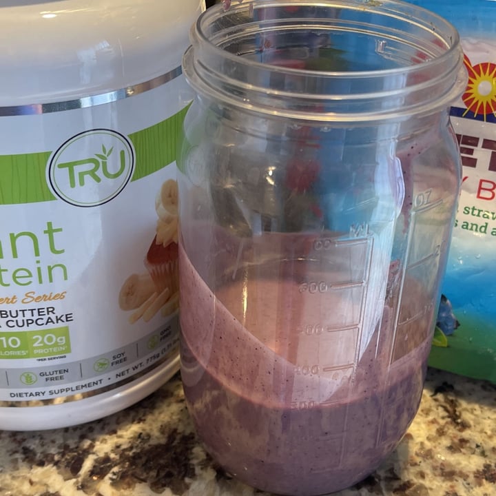 review photo of Tru Supplements Peanut Butter Banana Cupcake Plant Protein shared by @sup1vegangirl on 27 Feb 2022 - review