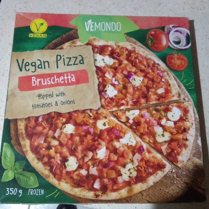 photo of Vemondo  Vegan Pizza Bruschetta shared by @saimonanimalslover on  09 Oct 2022 - review