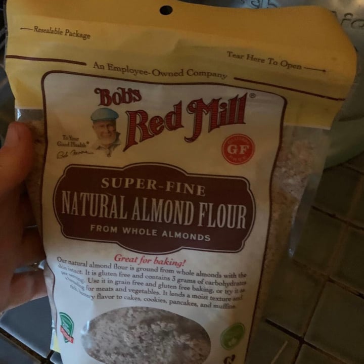 photo of Bob's Red Mill Almond Flour shared by @papiisgoingvegan on  29 Jun 2020 - review