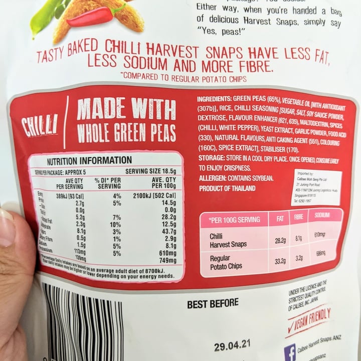 review photo of Calbee Spicy Baked Peas Crisps shared by @jellayee on 17 Oct 2020 - review