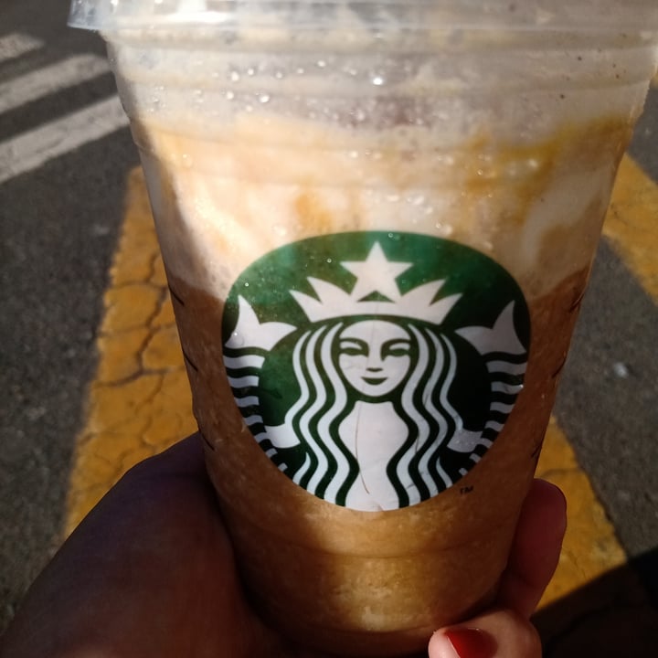 photo of Starbucks Almond Vainilla Latte shared by @lau1307 on  28 Dec 2020 - review