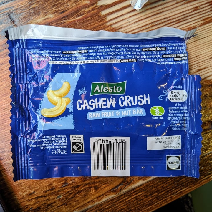 photo of Alesto Cashew Crush Raw Fruit & Nut Bar shared by @katchan on  12 Nov 2022 - review