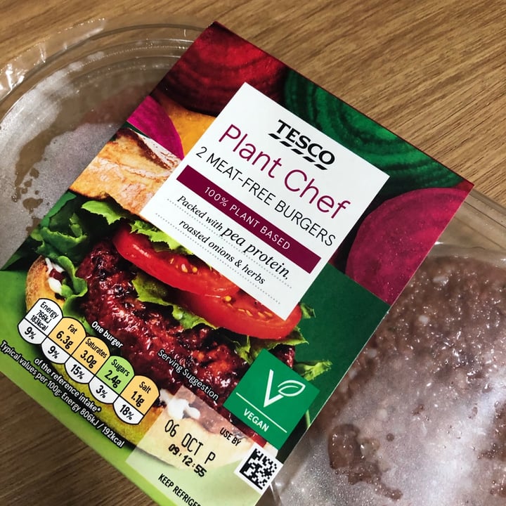 photo of Tesco Plant Chef 2 Meat-free Burgers shared by @chloerxp on  05 Oct 2020 - review