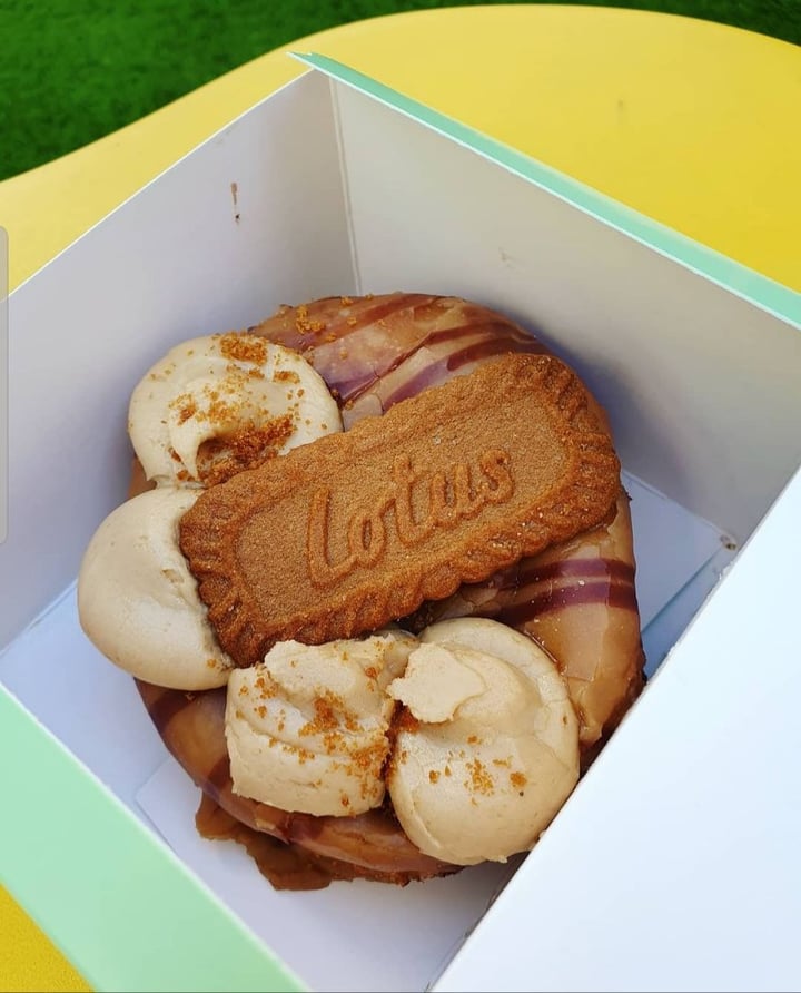 photo of Doughnut Time Biscoff vegan doughnut shared by @calicomeetsbroccoli on  23 Aug 2019 - review