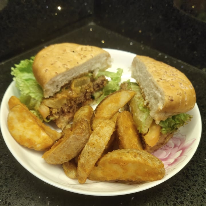 photo of Nature Cafe Spicy Satay Burger (Beyond Burger) shared by @amazinganne on  12 Oct 2020 - review
